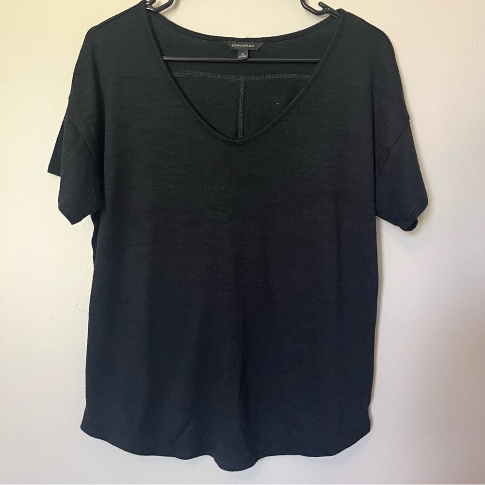 BANANA REPUBLIC Short Sleeve V Neck Knit Top Size Small